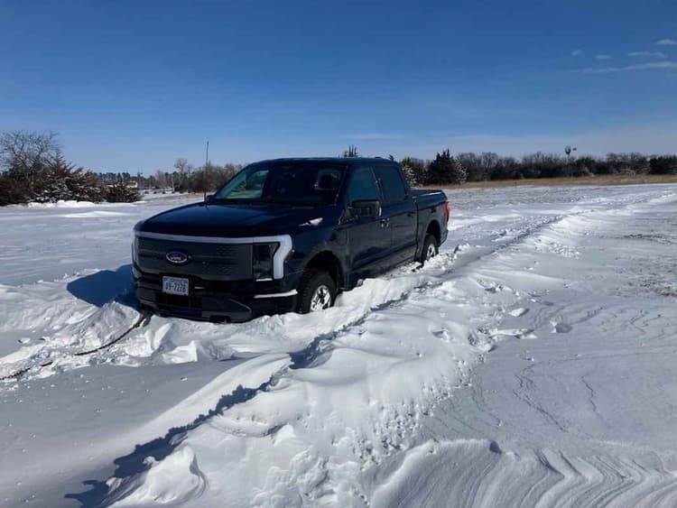 How to Keep Electric Vehicles (EVs) Running in Rural Areas