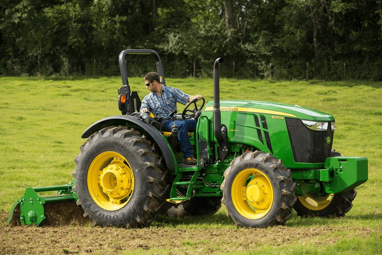 John Deere Announces Changes to 5M Utility Tractors