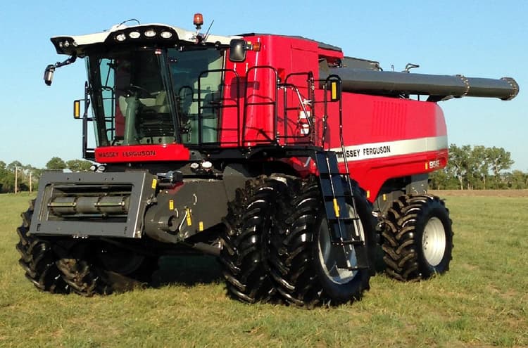 AGCO Unveils Upgraded 2015 Massey Ferguson 9505 Series Combines